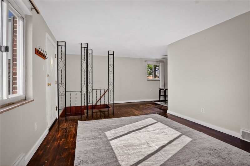 813 Alberta Dr — photo 6