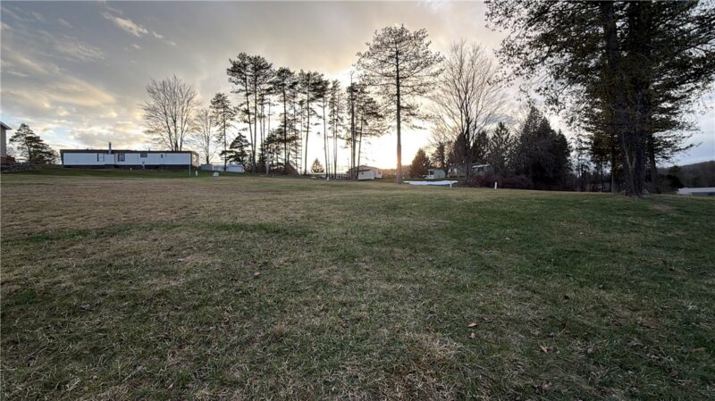 00 Ashley Dr — photo 2