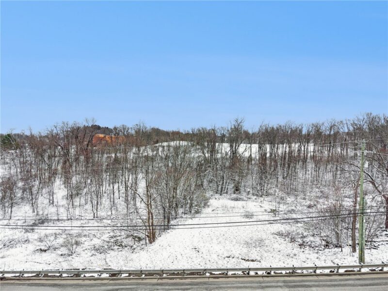 347 MCCLELLANDTOWN RD — photo 3