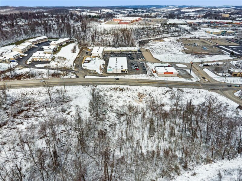 347 MCCLELLANDTOWN RD — photo 4
