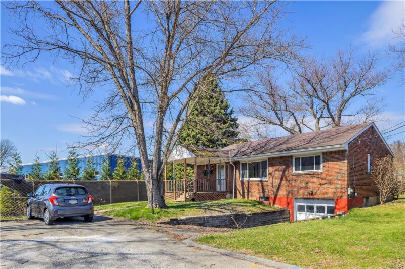 4060 Hart Ct — photo 2