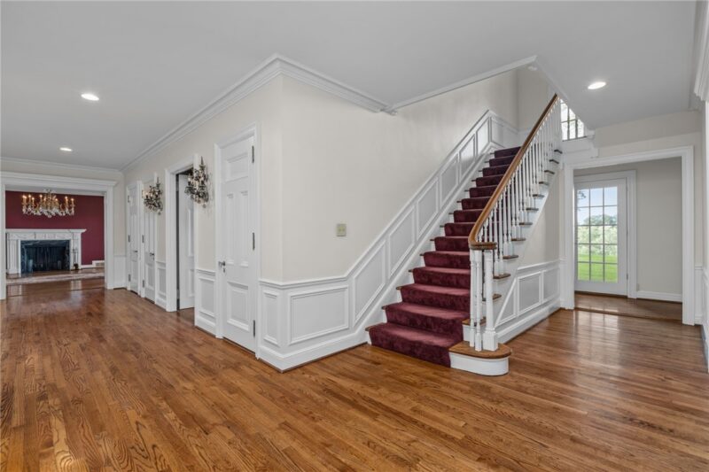169 Country Club Rd — photo 3