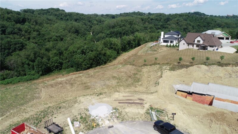 2105 Laurel Ridge Dr — photo 3