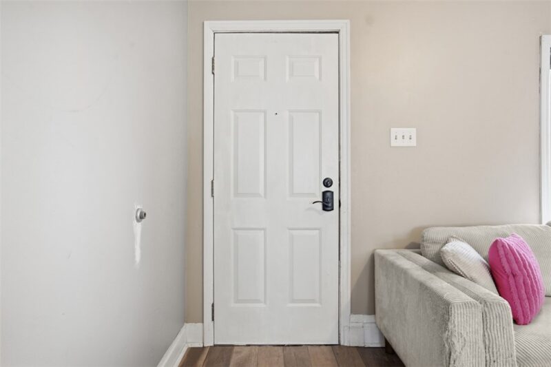 233 Edith St — photo 4