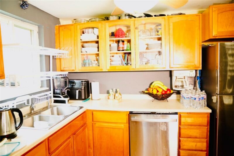 180 Rosemont Dr — photo 7