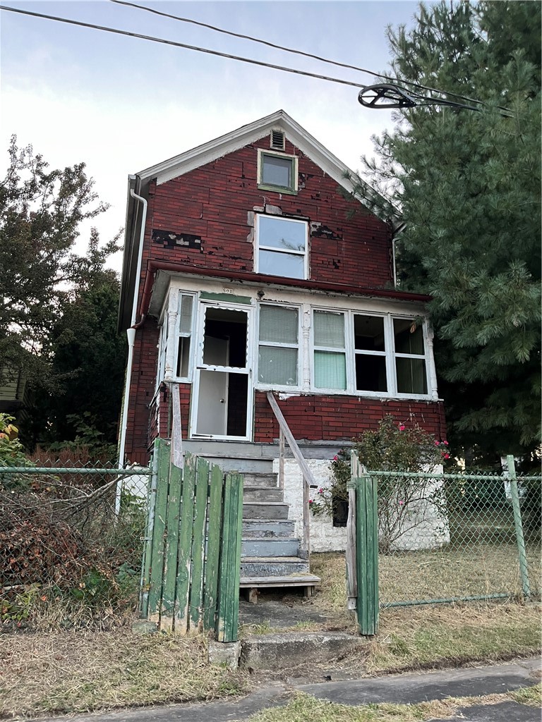 802 Wallis Ave — photo 4