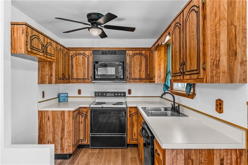 679 Latonka Drive — photo 5