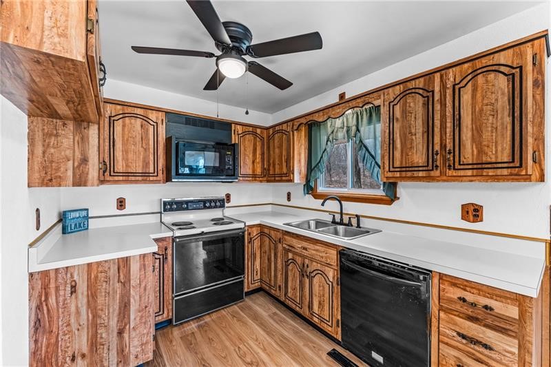 679 Latonka Drive — photo 6