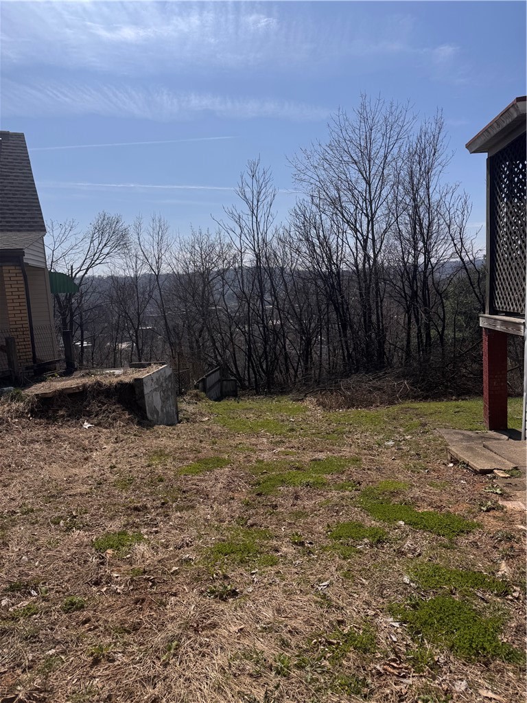 301 Fair Oaks St — photo 2
