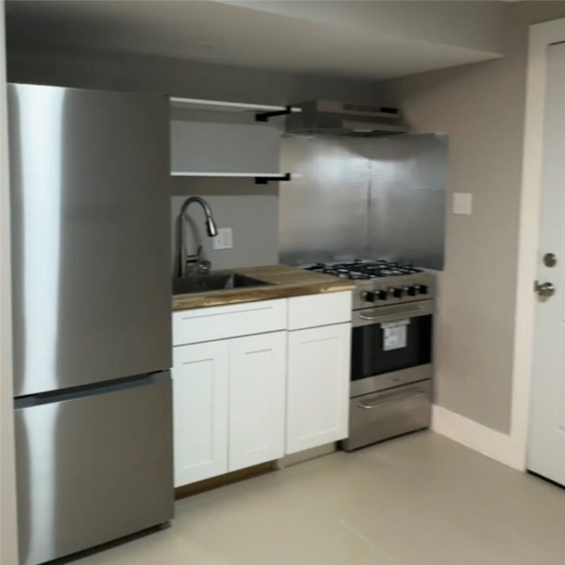 646 Tarragonna St — photo 3