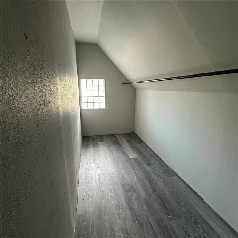 646 Tarragonna St — photo 8