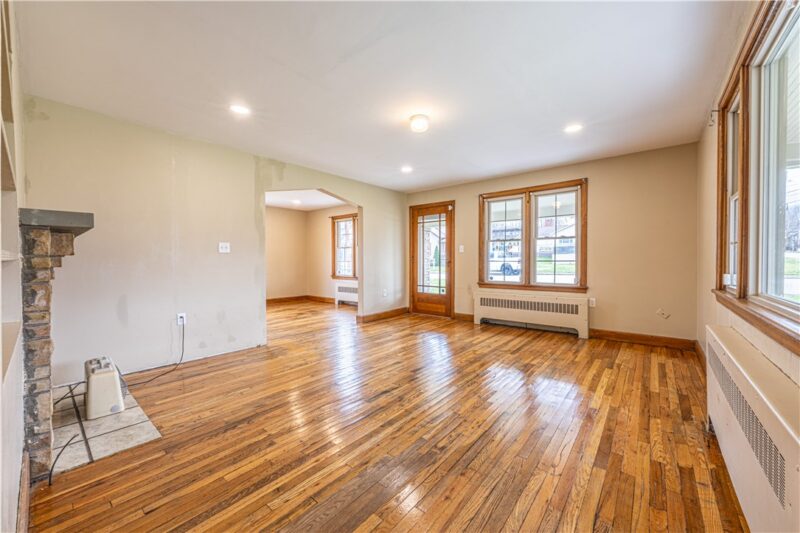 202 E Georgia Ave — photo 2
