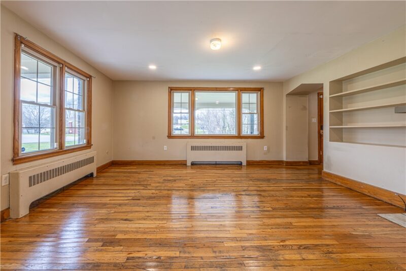 202 E Georgia Ave — photo 3