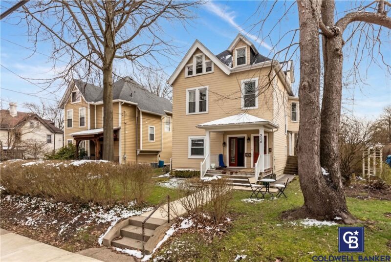 214 Biddle Ave — photo 2