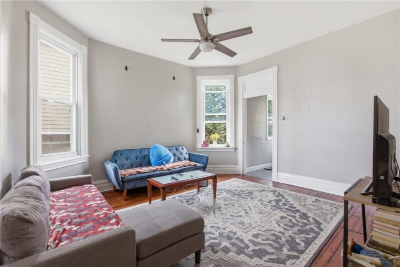 214 Biddle Ave — photo 8
