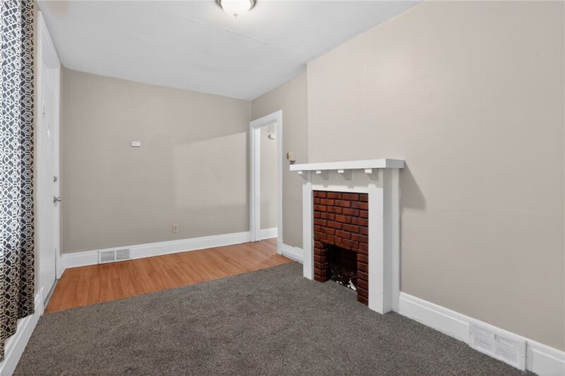 1235 Thelma St — photo 3
