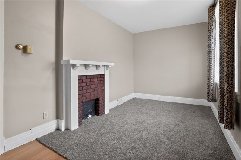 1235 Thelma St — photo 4