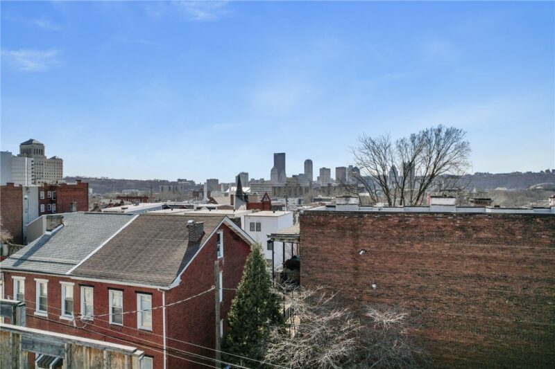 110 Alpine Ave. — photo 3