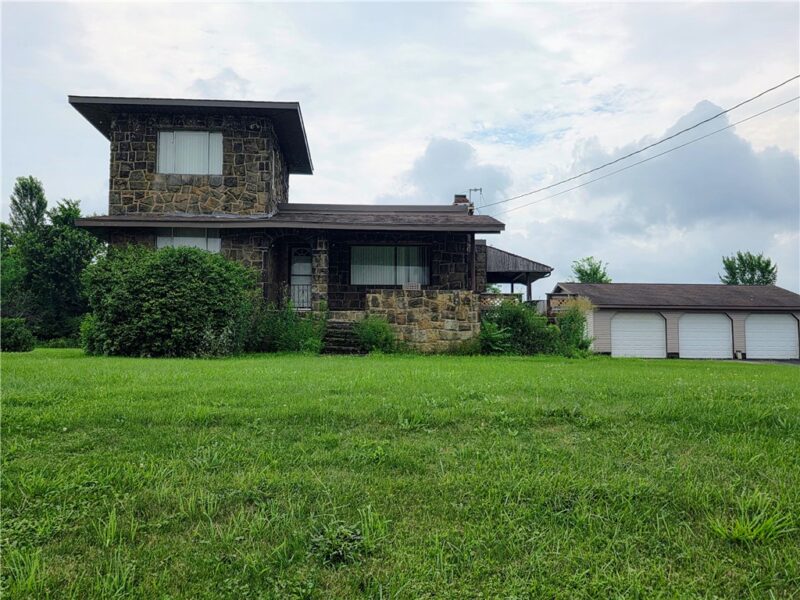 1356 Connellsville Rd — photo 2
