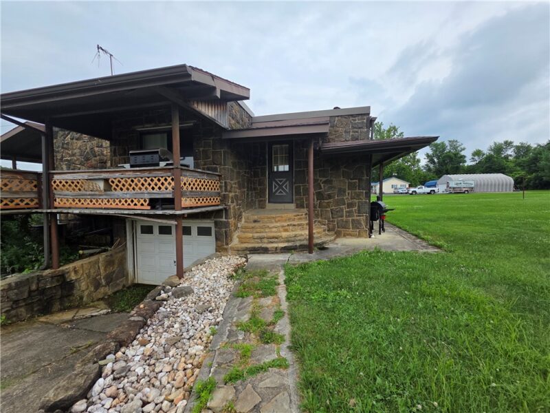 1356 Connellsville Rd — photo 3