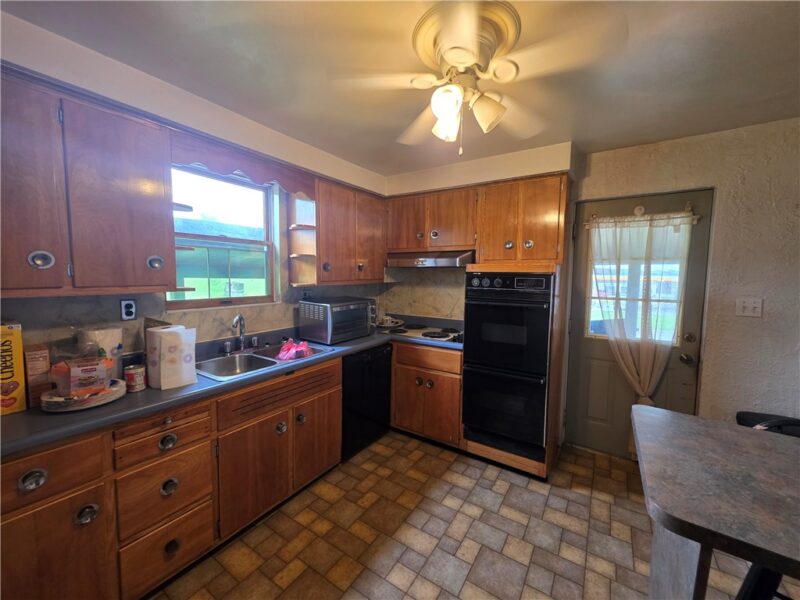 1356 Connellsville Rd — photo 5