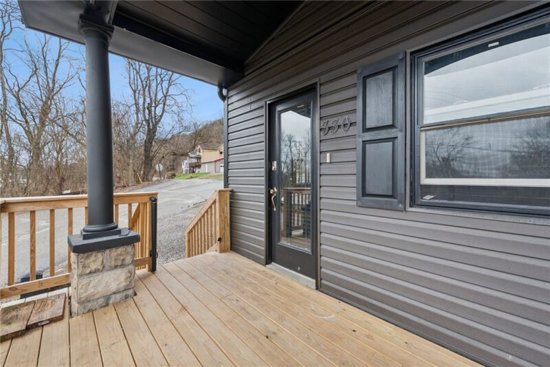330 Braeburn Rd — photo 3