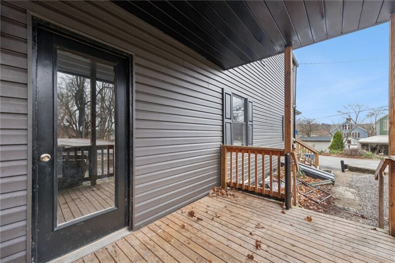 330 Braeburn Rd — photo 4