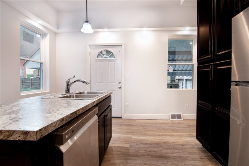 170 S Mckean St — photo 6