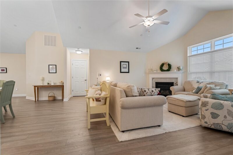 1254 Sandy Ridge Dr — photo 3