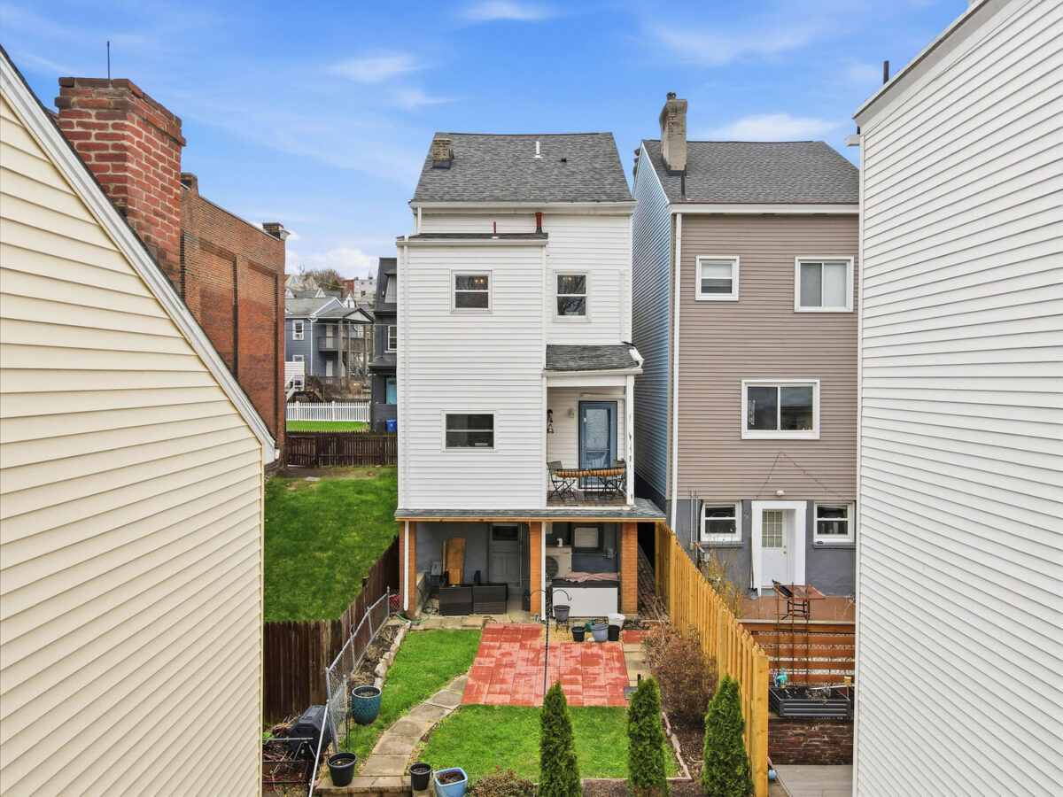 5133 Holmes STREET — photo 1