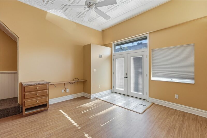 116 S 17th St — photo 5