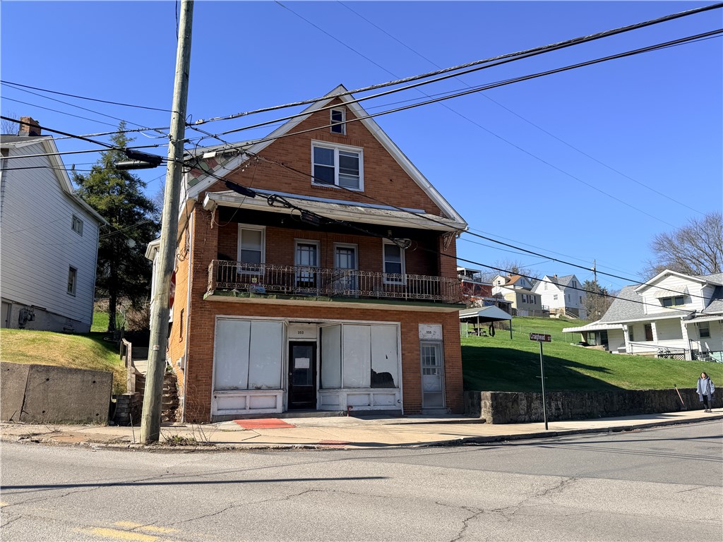 353 Euclid Ave — photo 1