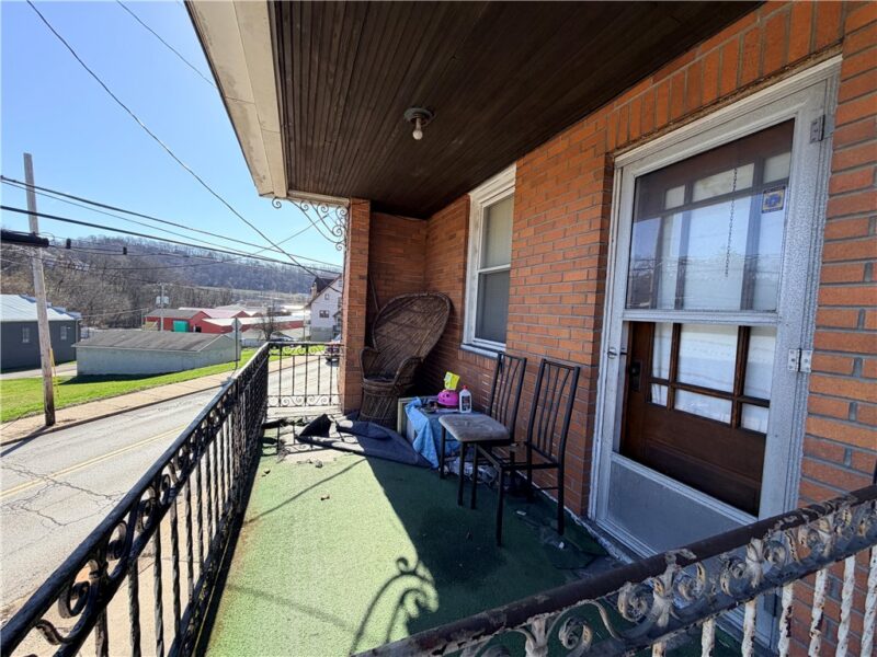 353 Euclid Ave — photo 4