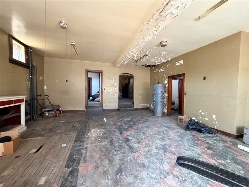 353 Euclid Ave — photo 8