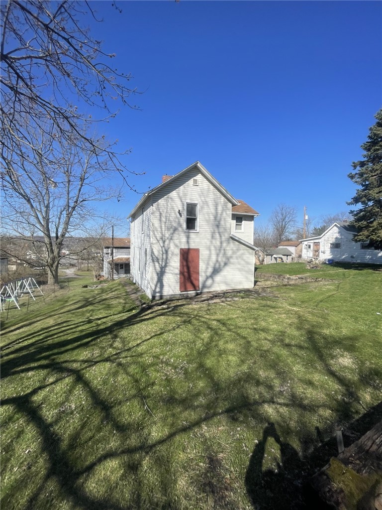 629 Forrest St — photo 2