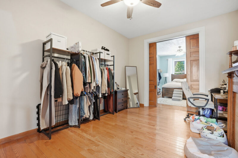 381 Fisk STREET — photo 8