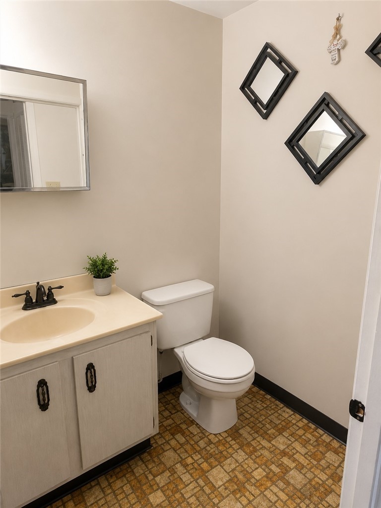 3184 Ladoga Street — photo 7