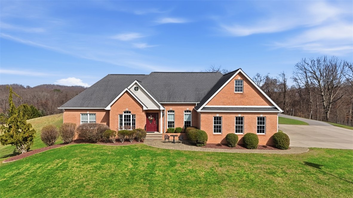 148 Stonegate Dr — photo 1