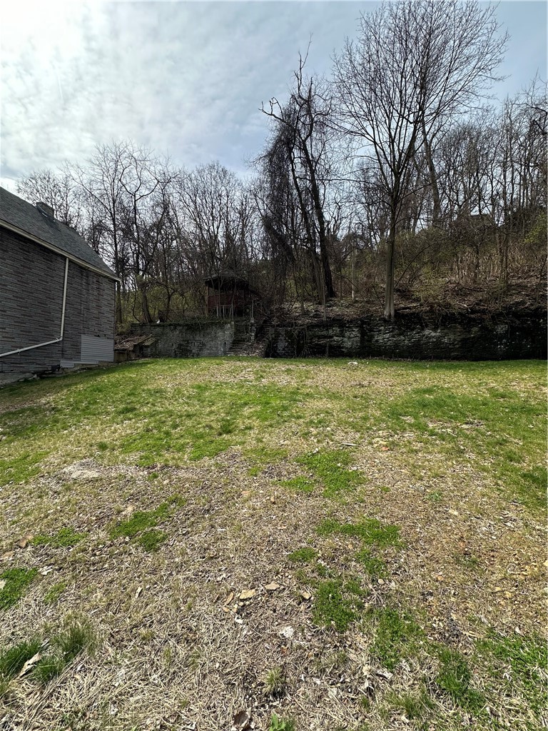 809 Davis Ave — photo 3