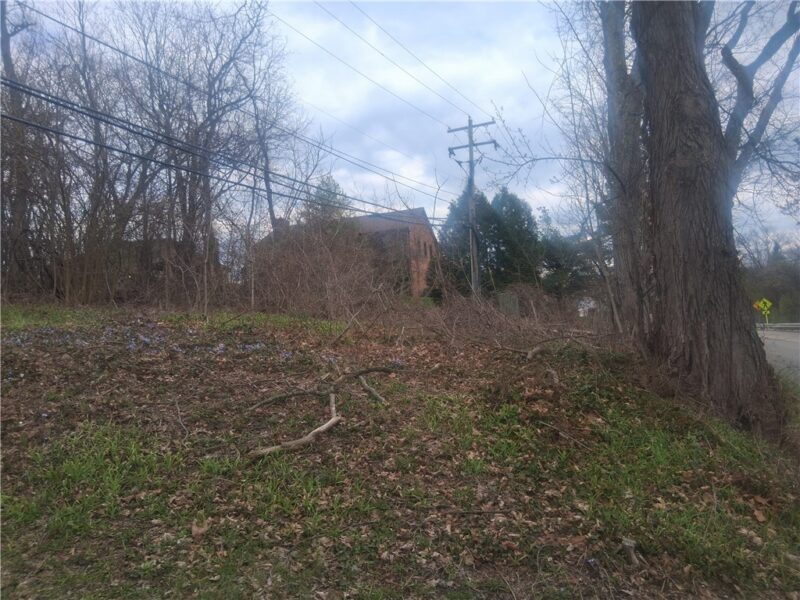 001 Morrow Road — photo 2