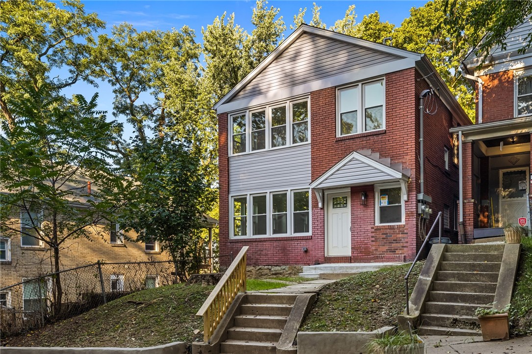 438 N Fairmount 2 — photo 1
