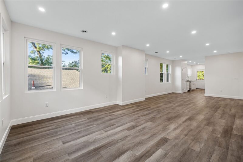 438 N Fairmount 2 — photo 4