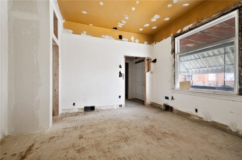 1008 Chartiers Ave — photo 8