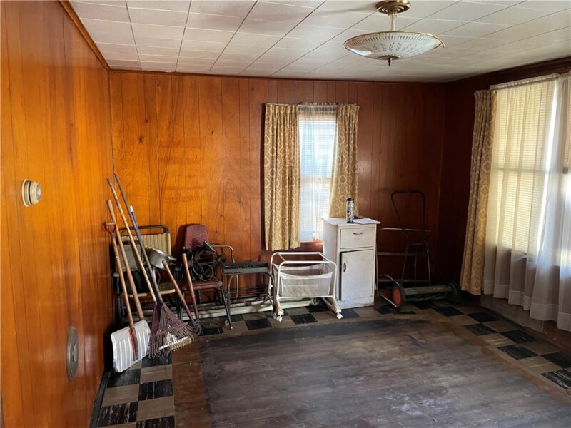 136 Brighton St — photo 3