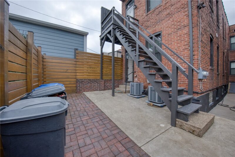 311 Fisk St — photo 3