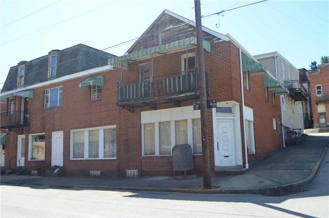 639 Washington Ave — photo 1