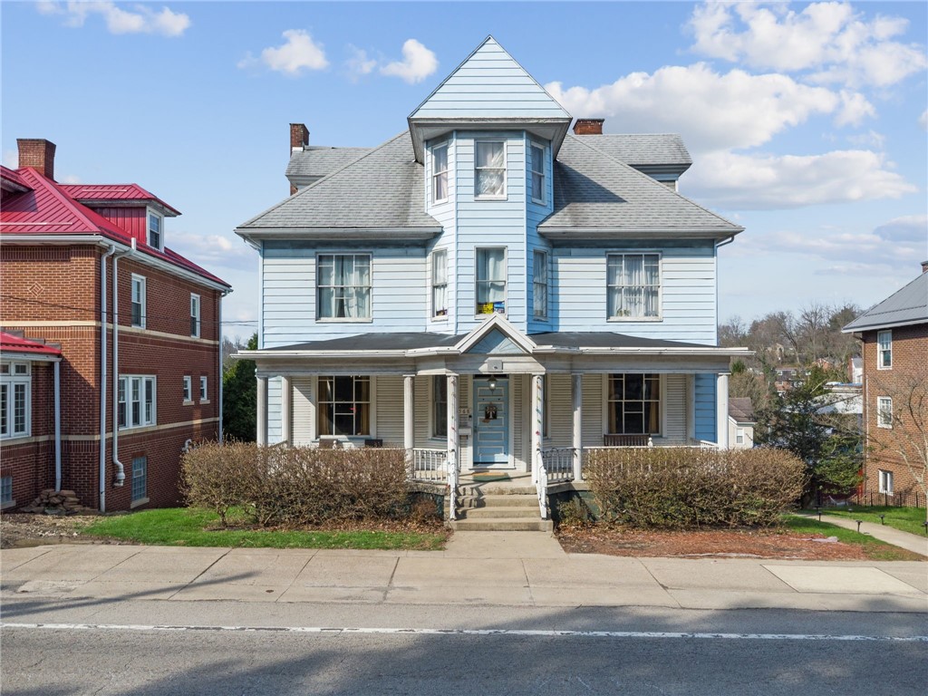 568 N Main St — photo 1