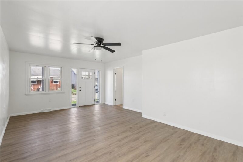 209 Acme Ave — photo 8