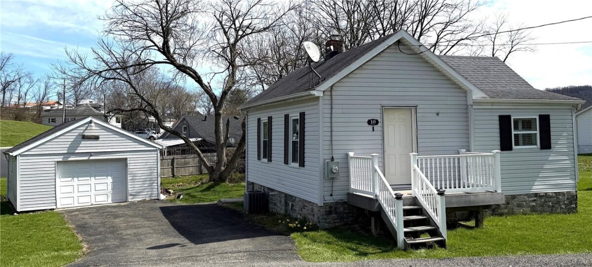 10 Elm Street — photo 1