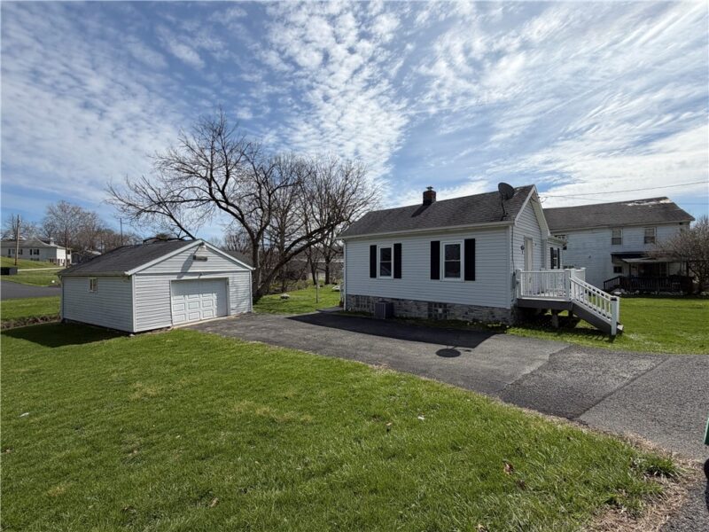 10 Elm Street — photo 4
